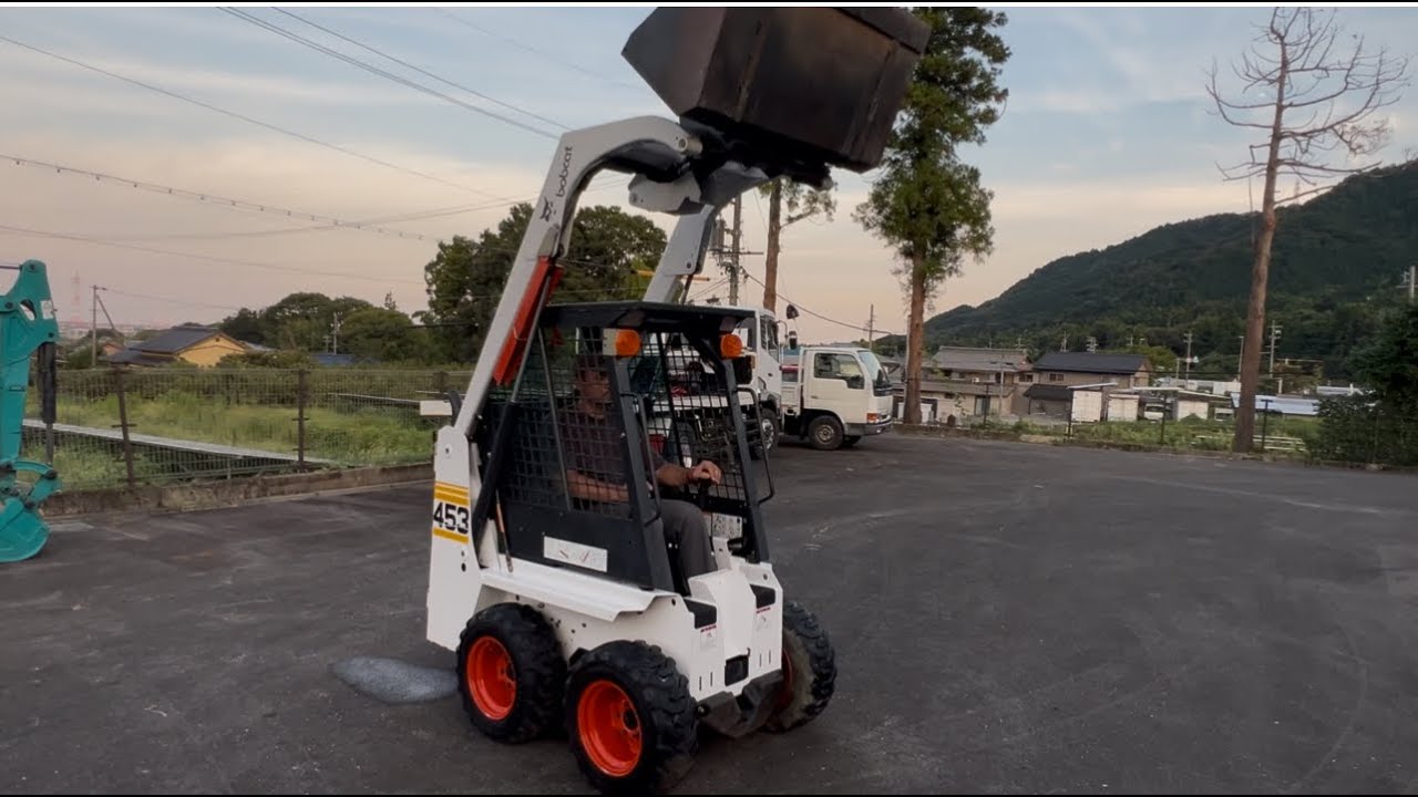 Обзор Bobcat 453 в состоянии новый!!!