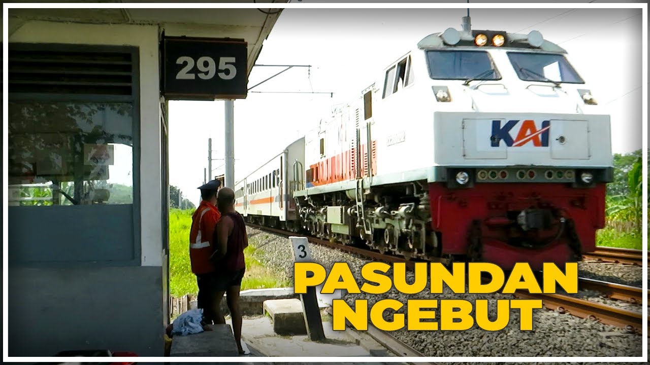 NONTON KERETA NGEBUT DI JPL 295 KUTU, MENGOPERASIKAN 2 PALANG PERLINTASAN