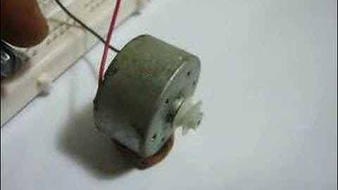 Simple Pulse Width Modulation (PWM) for motor speed control with 555 timer