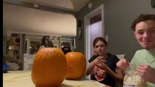 Carving Pumpkins 🎃 with my girlfriend