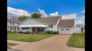 222 Maple Street video tour