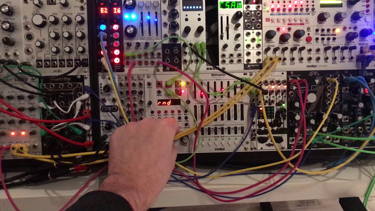 patch Lifeforms osc in sub audio range clocked by euclid Temps Utile ...
