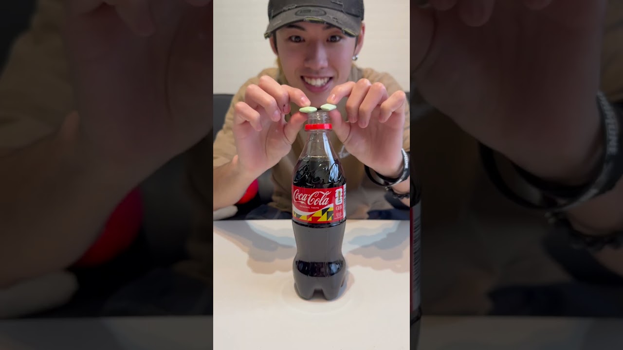 【実験】コーラにガムを入れるととんでもない事になるって本当?!?!
