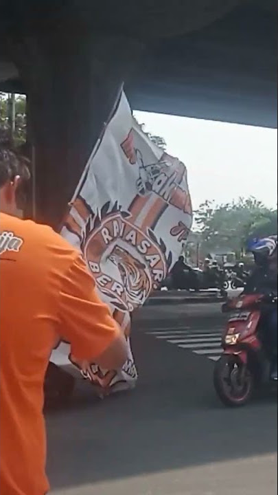 Persija Jakarta vs Persis Solo 31-Juli-2022 ! The JakMania Rawasari Otw Stadion Patriot