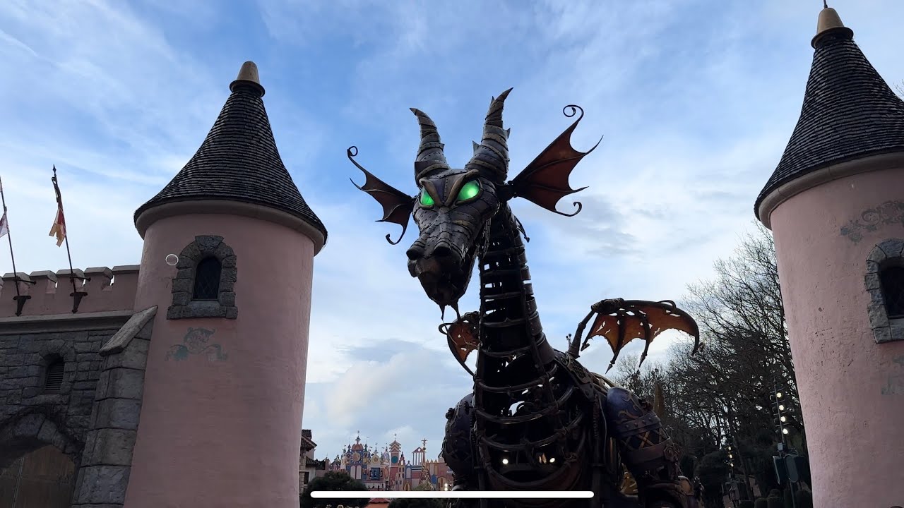 [4K] Disney Stars on Parade | Disneyland Paris 15.03.2024