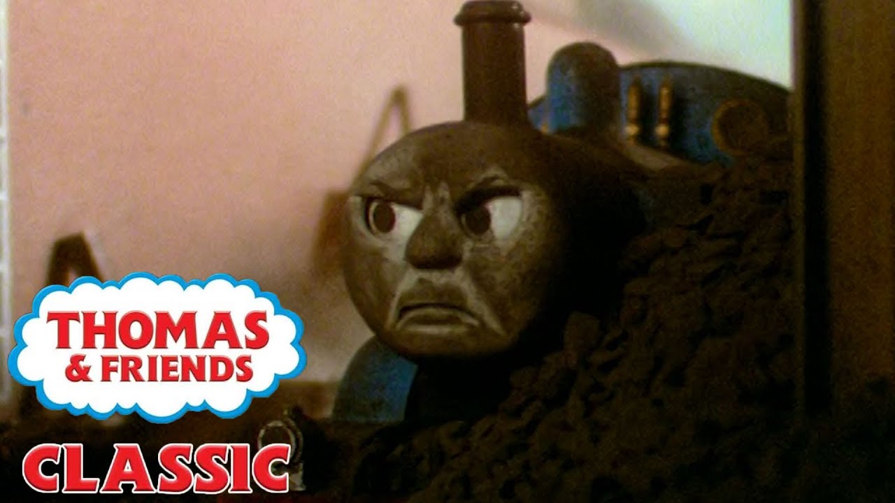 Thomas Gets Messy | Kids Cartoon | Thomas & Friends Cartoons - Official Channel