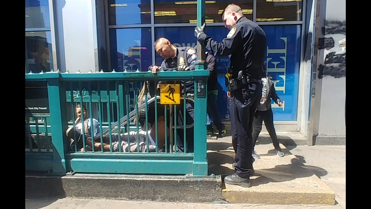 camera iphone 8 plus apk 25Pct. Copwatch Helps Mentally Ill Man From Being Criminalized By The NYPD in Harlem