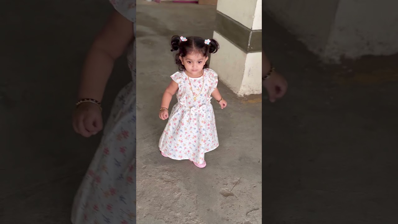 Happy New Year 🥳🥳🥳#newyear2026 #twinmoments #cutebaby #cutevideo #telugu #Naishasri #nihira