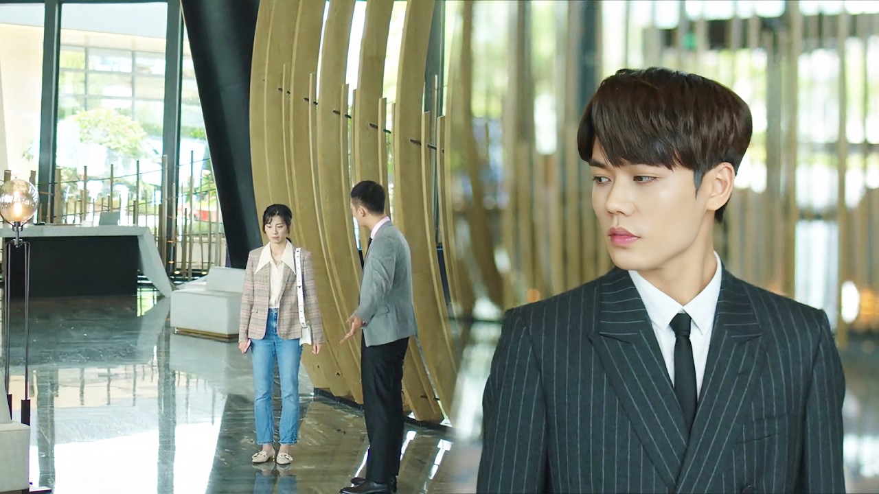 霸總終於與灰姑娘重逢，卻發現她已有對象，但他心裡還是愛著她，控制不住將她抱入懷中發洩愛意！#原来我很爱你 #林彦俊 #万鹏 #爱情 #中国电视剧