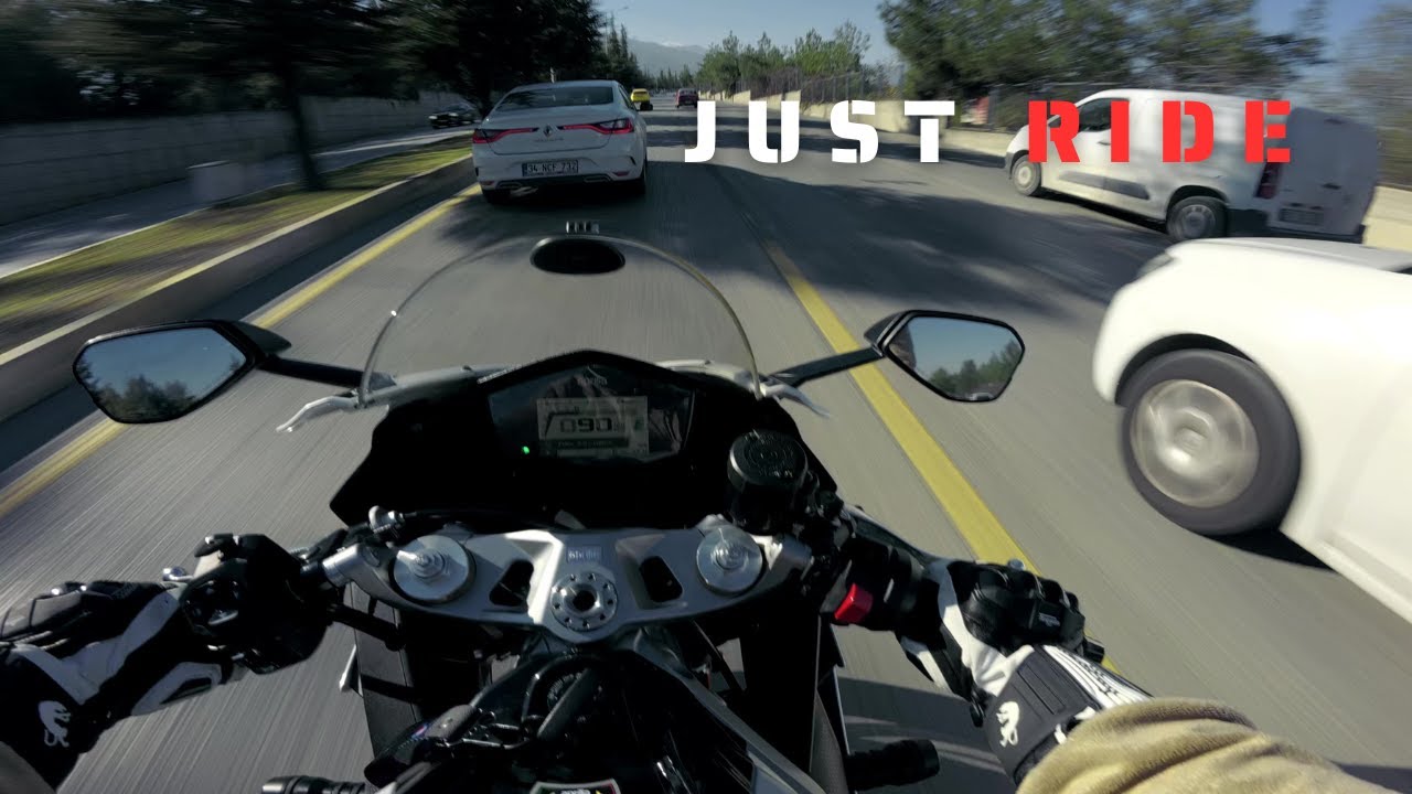 POV Motorcycle Ride | City Flow (Day to Evening)