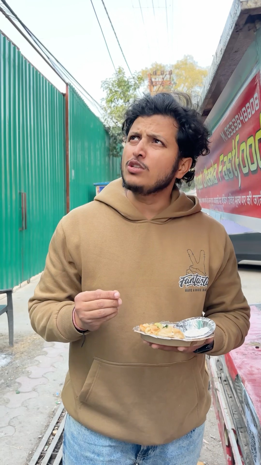 Chalak Momo Wala  ?? #shorts #trending #trendingshorts #viral #foodlover