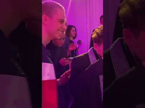 ДЖАРАХОВ ТАНЦУЕТ ПОД ВАЛЮ КАРНАВАЛ! КАК ВАМ?