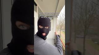 Maar ze hebben wel een punt, nooit online delen hoe lang je op vakantie bent! 👀🫢