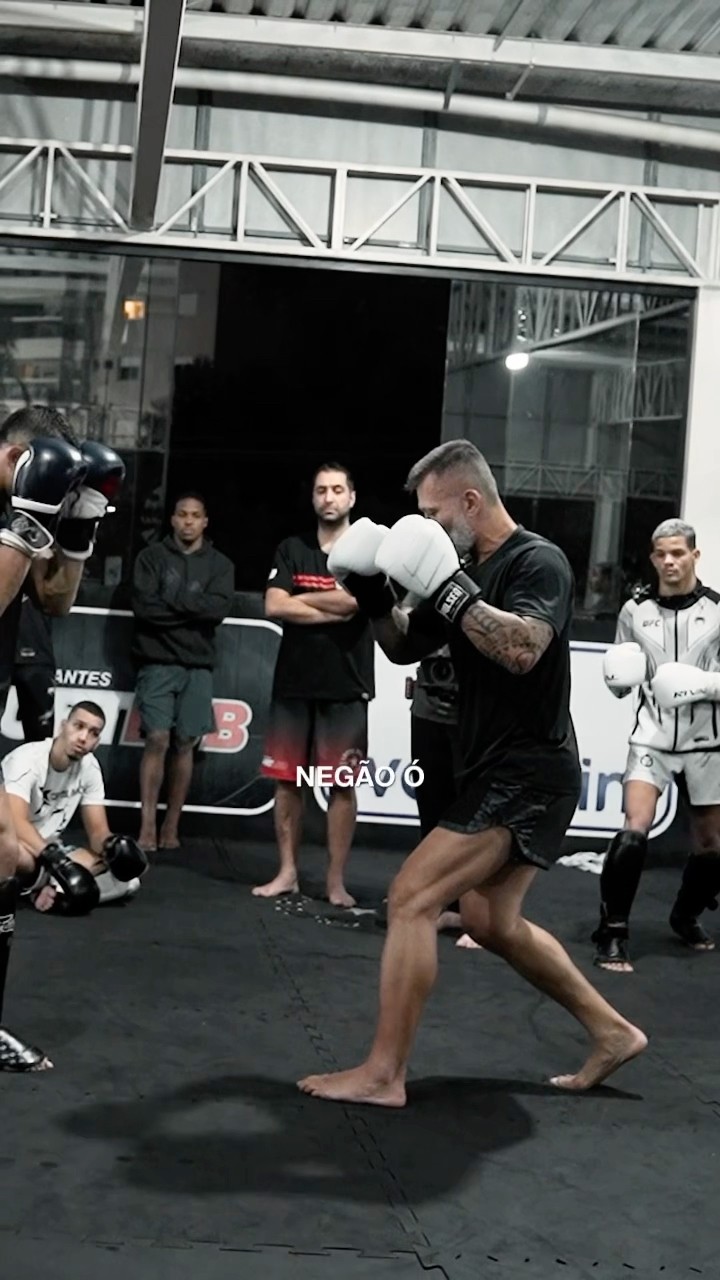Entenda a importância do posicionamento do quadril no #muaythai ?