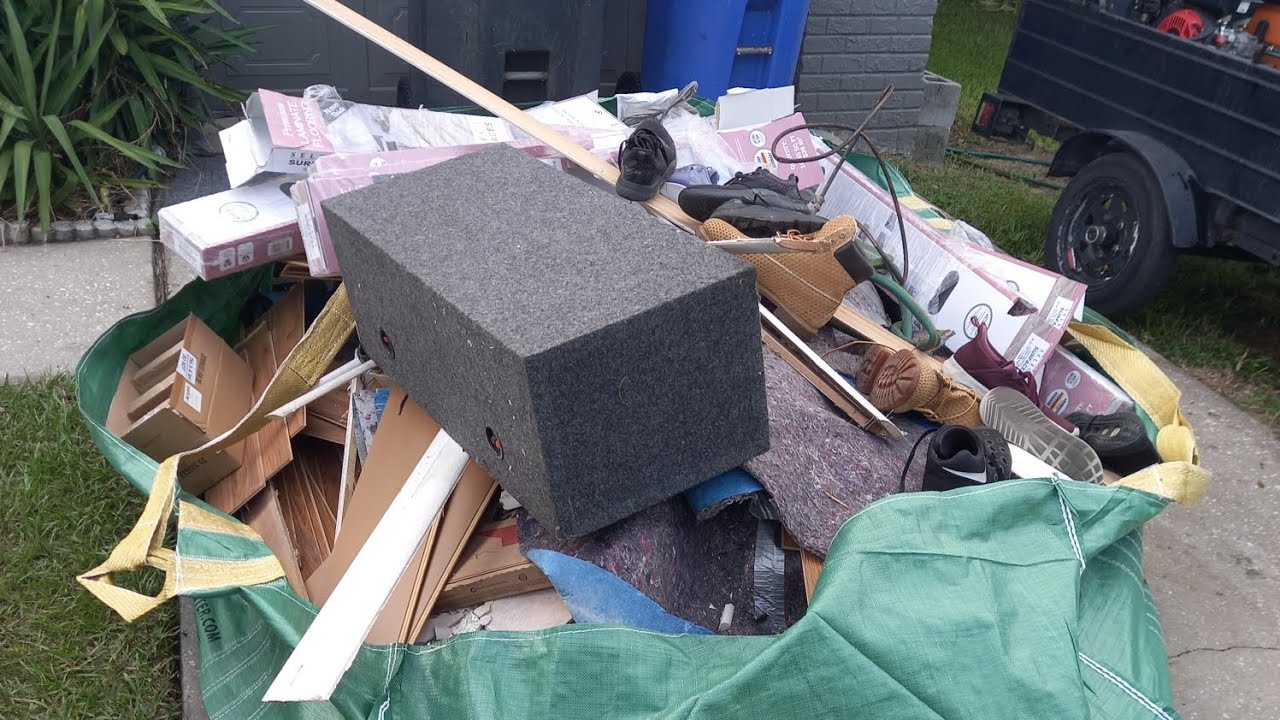 curbside-junk-pickup-of-bagster-dumpster-in-a-bag-valrico-fl-www