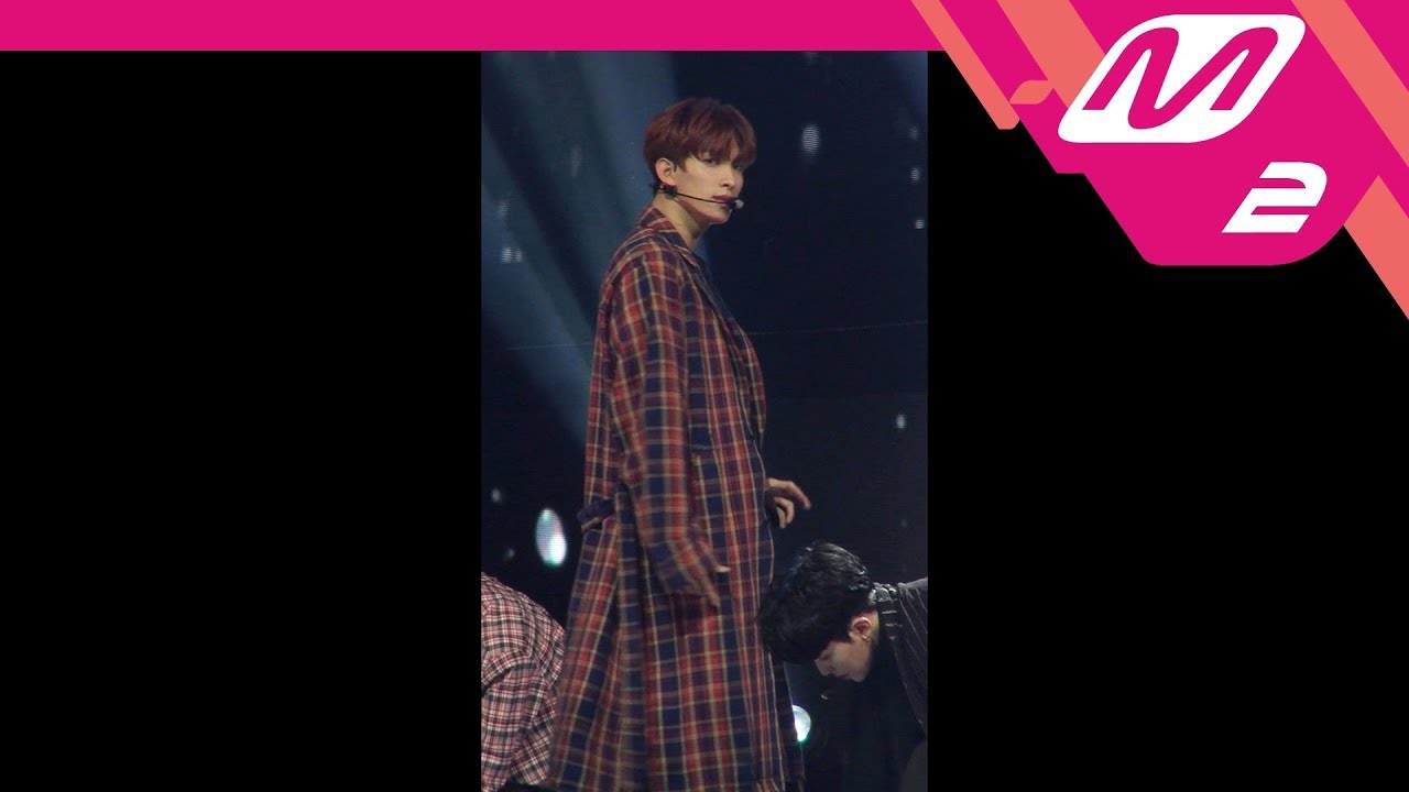 [MPD직캠] 세븐틴 도겸 직캠 '고맙다(THANKS)' (SEVENTEEN DOKYEOM FanCam) | @MCOUNTDOWN_2018.2.8