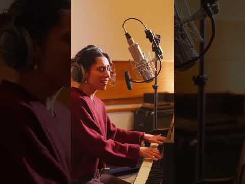 Jackie Evans — 10 till the morning (piano version) out on yt 🤍