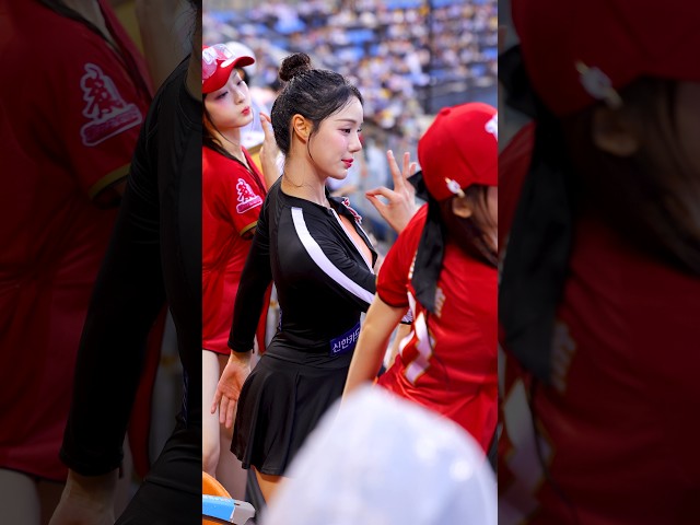 홀리 몰리 ~ #고예지 #高藝池 #고예지치어리더 #LG트윈스 #치어리더 #cheerleader #직캠 #shorts