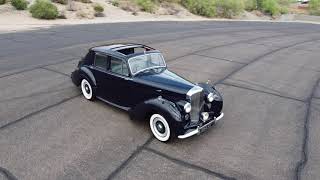 Test Drive - 1954 Bentley R-Type Saloon! screenshot 5