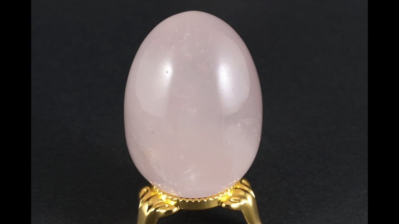 ローズクォーツ(紅水晶) たまご形 88g / Rose Quartz Egg - YouTube