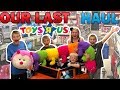 Kids Take Over Toys R Us for the Last Time