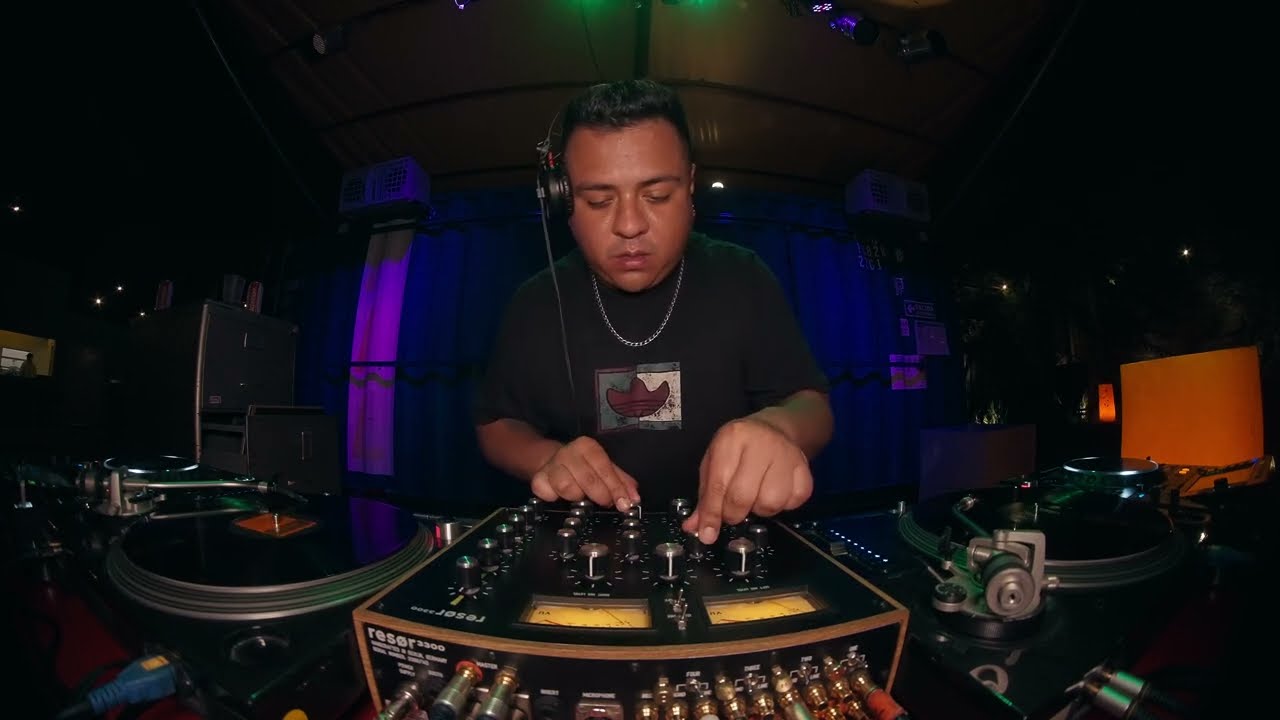 DON CHIRI (PE) - DJ SET | DIGITAL FRIENDS - 010