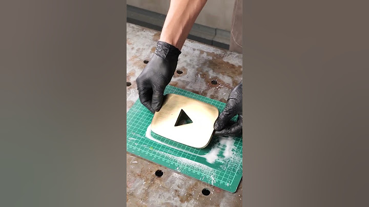 Turning a YouTube Gold Play Button into a Lunchbox?! 🤯🥪