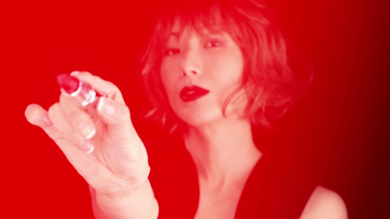 GIVENCHY - I AM A LIP CREATOR