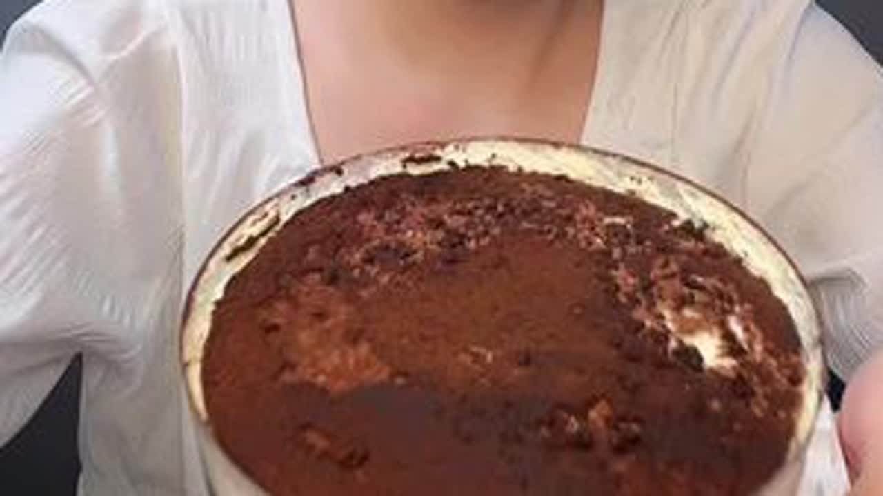 最近熬夜熬的  没录好，潮汕朥饼在路上补给大家