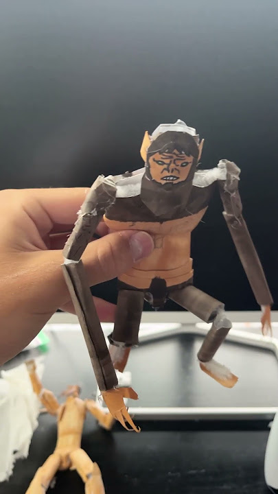 Paper aot figures #actionfigures #stopmotion #aot #attackontitan #beasttitan #jawtitan #armoredtitan