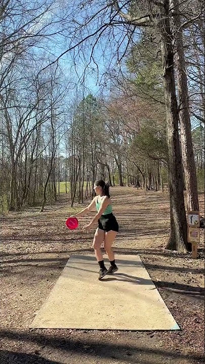 Kara Lee Disc Golf - YouTube