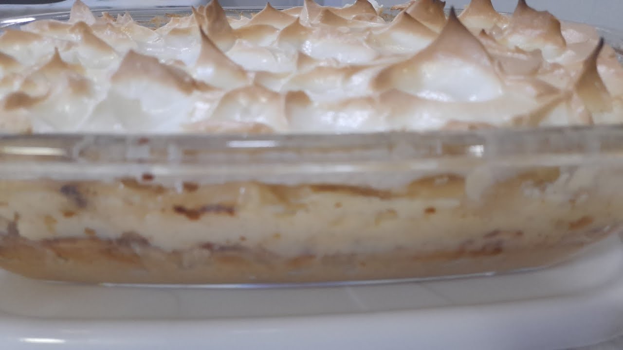 sobremesa delicia de coco com suspiro. Não assista, você  não  vai resistir.