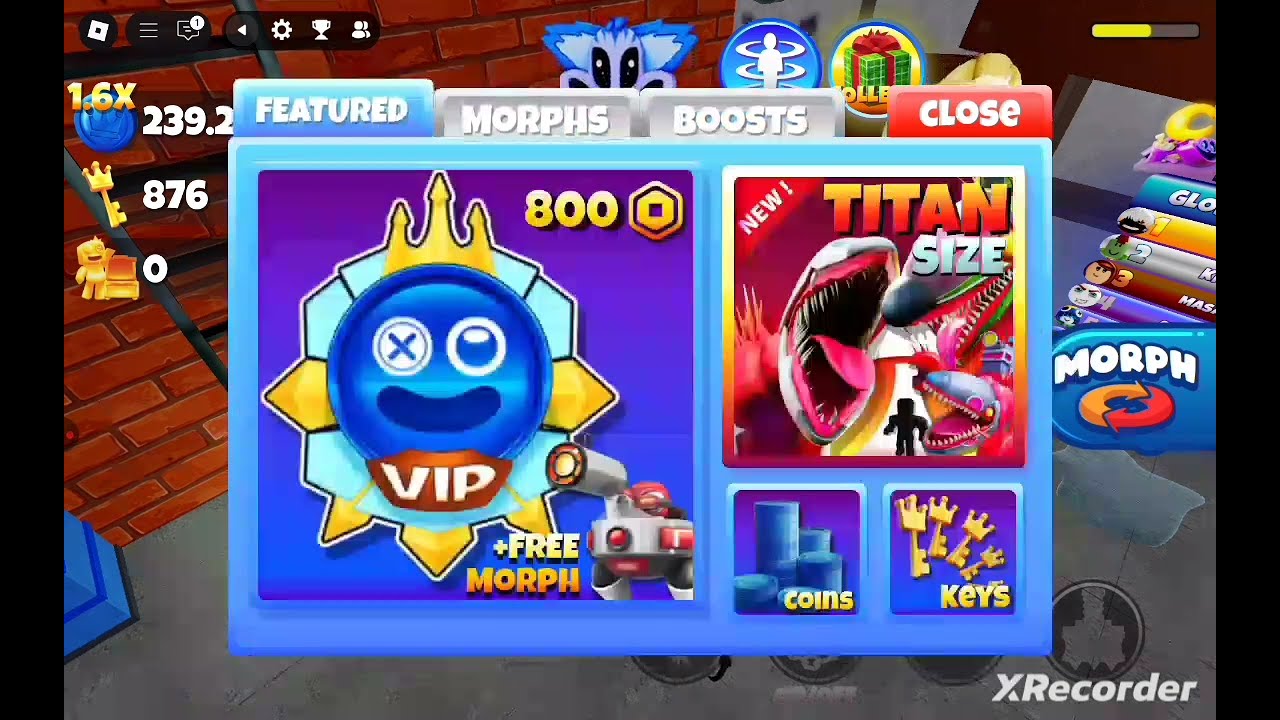 Fighting the Dream Cat and Santa Boss in Morph World!