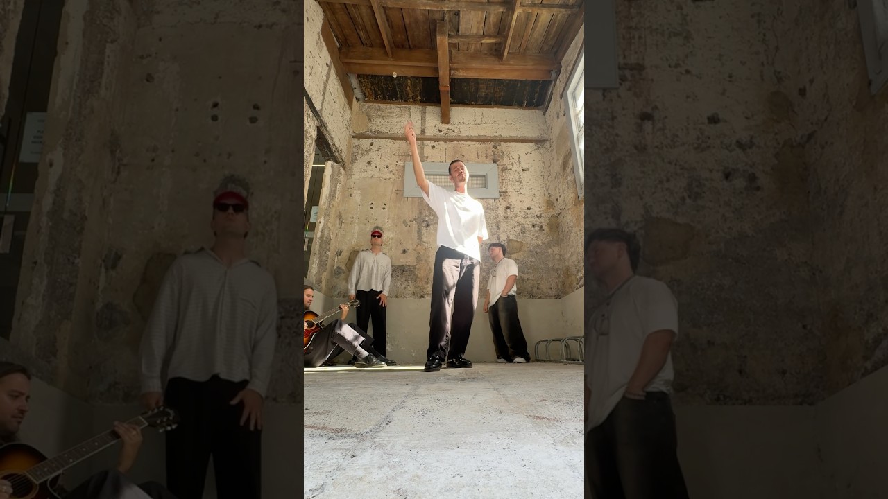 Singing the new one 🍊