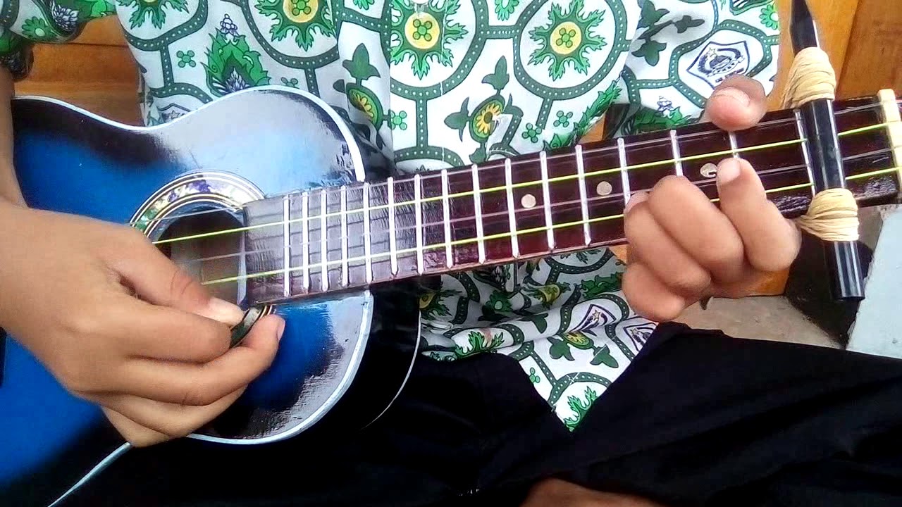  Kunci gitar lily ukulele YouTube