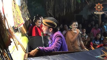 NIKEN SALINDRY & KI AKBAR SYAHALAM DI LIMBUKAN WAYANG KULIT FULL GAYENG