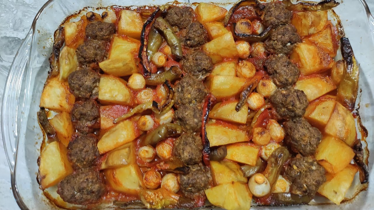 FIRINDA KÖFTE PATATES ???? Pratik Yemekler FIRINDA KÖFTE PATATES ???? Pratik Yemekler