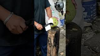 Skill Memotong Kelapa, Fantastic Coconut Slicing #asmr #coconut #kelapa  #kelapamuda #shorts