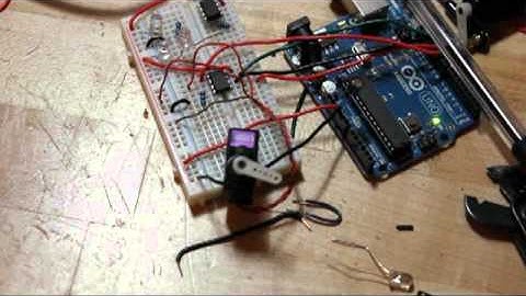 miniature servo ATtiny control