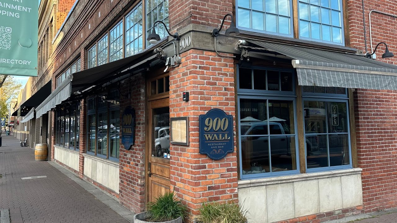 Iconic downtown Bend restaurant 900 Wall closes for good