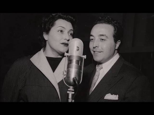 Nilla Pizzi & Gino Latilla - Mondina (1953) class=