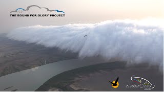 Powered Paragliders World First Fly Australia's Morning Glory Wave Cloud