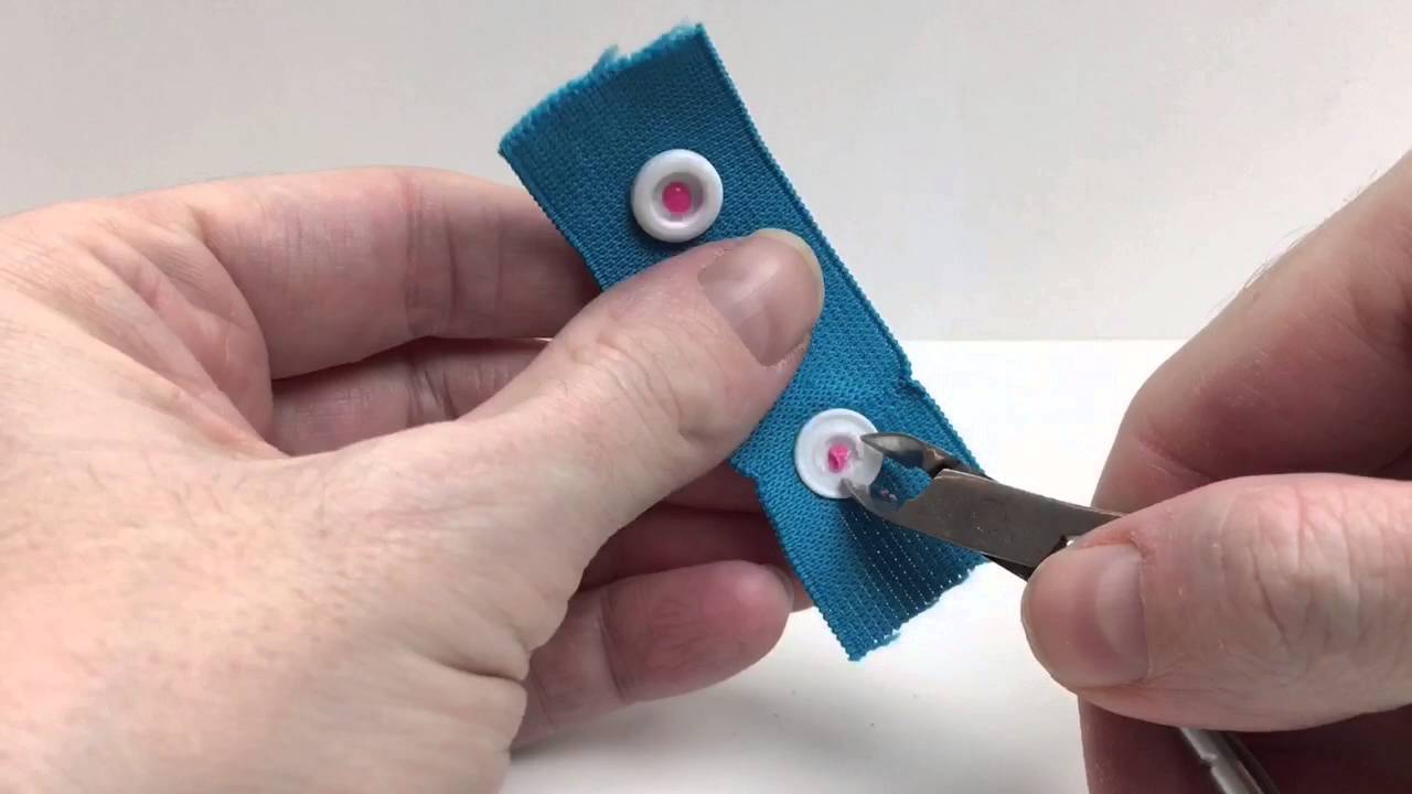 How to Remove Plastic KAM & Metal Snap Fasteners Easily & Quickly leaving  fabric intact