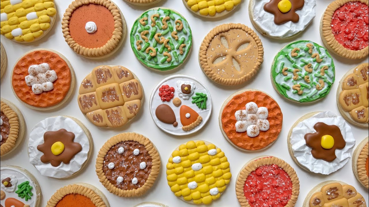 THANKSGIVING DINNER COOKIES ~ Satisfying Decorating of Circle Thanksgiving Cookies with Royal Icing