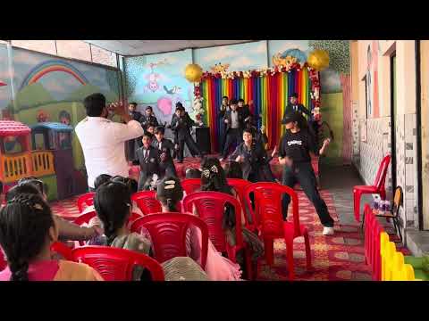 With my pyare students dance (college ki ladkiyoon ) #subscribe #like forlikes#comments #share