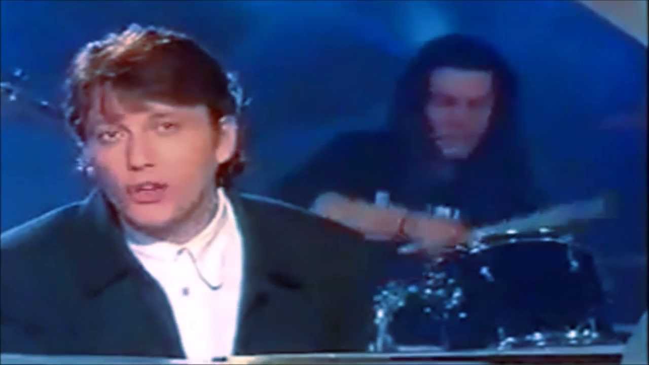 All Around the World by Andy Leek