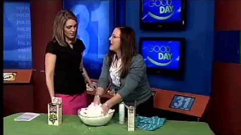 Kelly learns to make snow with Jan Duke