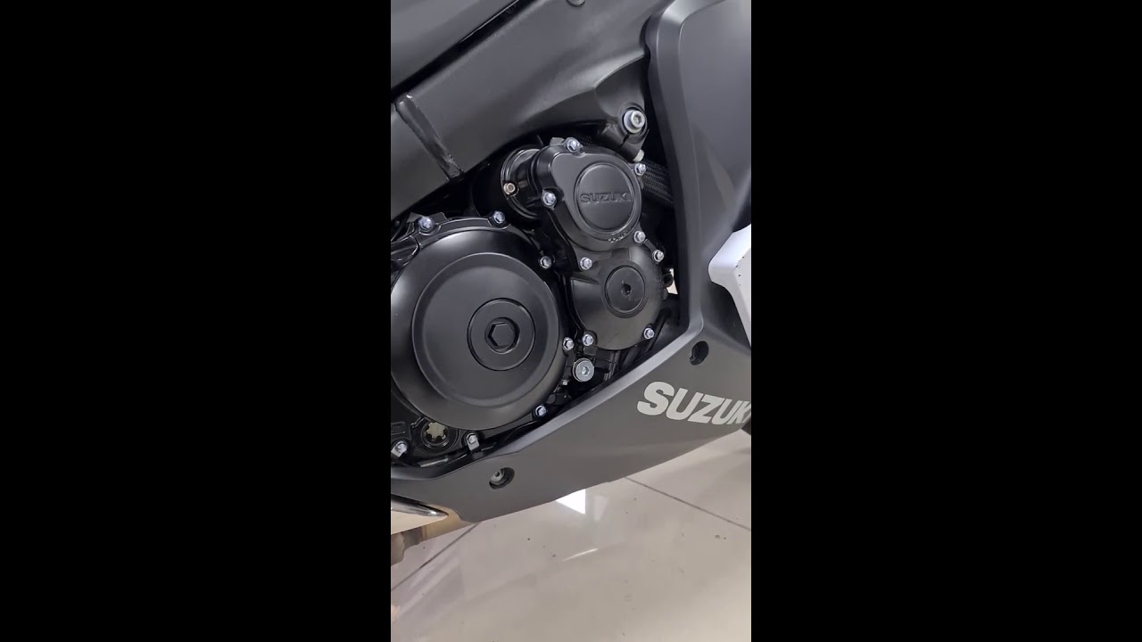 Suzuki Gsx 1000f Youtube