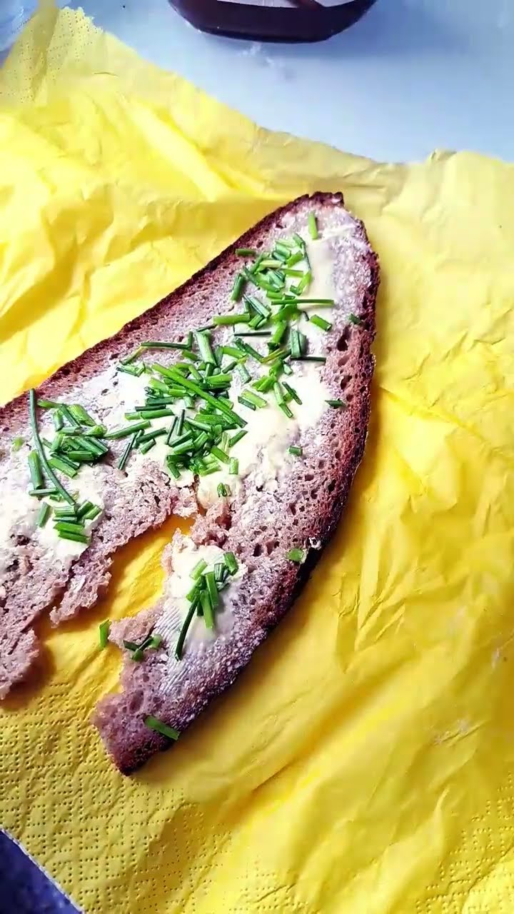 #davutunterwegs-#Butterbrot mit Schnittlauch und Käse auch für # ...
