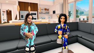 Thumbnail for Nos Mudamos en Roblox |Berry Avenue |Andie